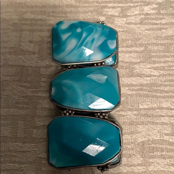 Turquoise stretchy Bracelet - Picture 3 of 3